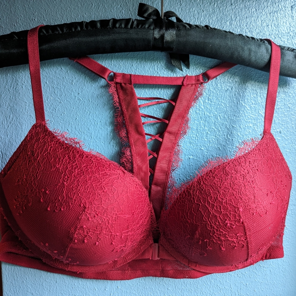 Victoria Secret razor back push up bra